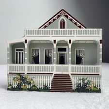 Sheila’s Collectible JACOBSEN HOUSE 1860 VIRGINIA CITY NEVADA  1993 Shelf Sitter picture