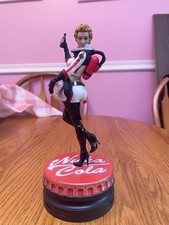 Chronicle Collectibles Fallout 4 Nuka Girl Figure Limited Ed ThinkGeek picture