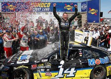 Beautiful Nascar Superstar Tony Stewart.JPG 4x6 Picture Celebrity Print picture