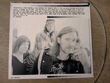 Motorhead  Poses Before A Concert, Vintage 1994 AP Photo With Lemmy  picture