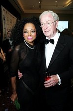 Diana Ross 8x10 Photo 091326-10 Michael Caine picture