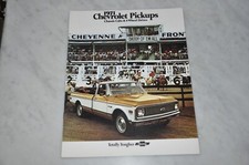 CHEVROLET 1971 Truck Sales Brochure 71 Chevy Pick Up NOT A BLURRY REPRINT picture