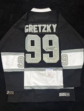 Wayne Gretzky #99 Los Angeles Kings Autographed Hockey Jersey – PSA/DNA picture