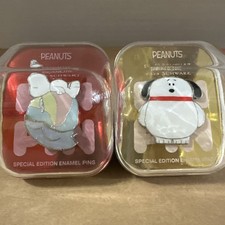 Snoopy Pins Peanuts FAO Schwarz Special Edition Enamel Pins Both NEW RARE picture