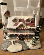 Hawthorne Village Rudolphs Christmas Town 🎅 Santas Workshop 2003 W/COA & Light picture
