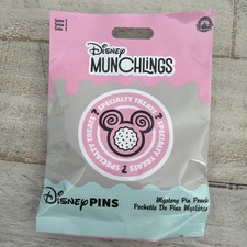 Disney Parks Munchlings Treats 5 Pin   Mystery Pack Sealed (Series 2) NEW Random picture