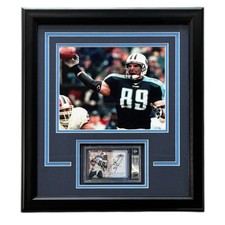 Frank Wycheck Autographed Football Card Deluxe Framed with Tennessee Titans 8x10 picture