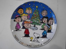 Vintage Danbury Plate “MERRY CHRISTMAS,CHARLIE BROWN” New picture