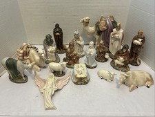 Vintage/Pre-Owned*17-Piece Ceramic Atlantic Holland Mold Nativity Set picture