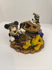 Disney Animal Kingdom “Big Dig In The Boneyard” Mickey Goofy Pluto Dinosaurs picture