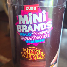 ZURU Mini Brands Vinyl Capsule Blind Pack (8 Records + 2 Surprises) 3+ picture