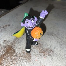 Vintage Halloween 90's Sesame Street The Count Holding JOL Applause PVC Figure picture