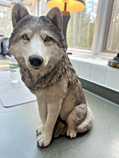 Exclusive-Sitting Wolf Resin Statue, Garden/Home Decor, Wild Animal, Sandicast picture