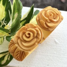 VTG Bakelite Art Deco Heavily Carved Butterscotch Yellow Roses and Leaf Bangle picture