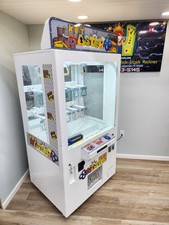 SEGA Key Master Skill Prize Vending Arcade Machine - Authentic  ** Working ** picture