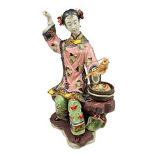 VTG Chinese Wucai Porcelain Pottery Shiwan Lady Woman Fishing Figurine 9