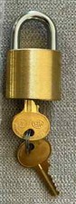 New  Wilson Bohannan WB Padlock Brass Lock Heavy Duty w/ 2 KEYS picture