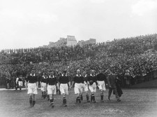 Charlton Athletic Football Club football team before their match - 1937 Photo picture