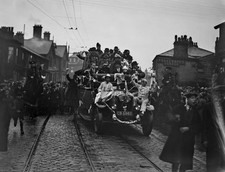 The victorious team Blackburn Rovers FC parading streets of Blackb- Old Photo picture