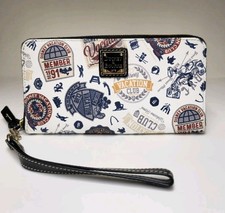 DVC Disney Vacation Club Dooney & Bourke Wallet Wristlet picture