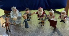 Santa Claus Is Coming Town Playing Mantis 2004 Lot Of 9 Figurines-see pics/desc. picture