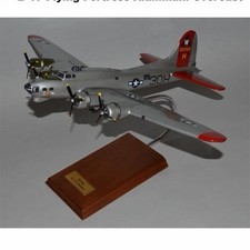 ScaleCraft B-17 Flying Fortress Aluminum Diecast Desk Model w/ Wood Base picture