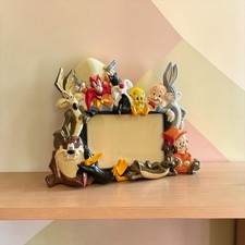 Vintage 1990’s Warner Bros Looney Tunes Group Resin Picture Frame Bugs Daffy Taz picture