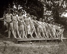 1920s Flappers BATHING BEAUTIES Leggy Photo (175-o ) picture