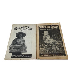 Vintage 1940s USDA Berry Farmers Bulletins 887 Raspberry & 1028 Strawberry Good picture