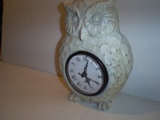 Beautiful Vintage Wood Owl Desk/Mantel Clock picture