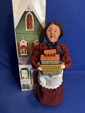 Byers Choice The Carolers Signed 2006 Woman Holding Noah's Ark Teacher Vintage picture