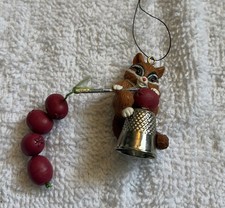 Enesco treasury of Christmas chipmunk and cranberries Thimble Christmas Ornament picture