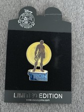 DISNEY SHOPPING TRON LEGACY CLU LIMITED EDITION 100 PIN ~  picture
