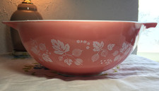 Pyrex 444 Pink Gooseberry Cinderella Glass Mixing Bowl 4 Qt Large Nesting picture