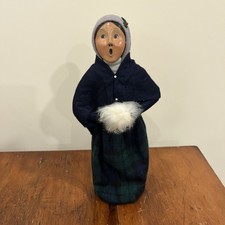 1993 BYERS CHOICE CHRISTMAS CAROLER Woman Blue Shawl, Green Plaid Dress Muff picture