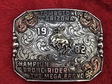 CHAMPION TROPHY BUCKLE☆1982☆PRO RODEO☆Bronc Riding X~Treme☆Tombstone Arizona☆T84 picture