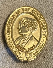 UDC United Daughters of the Confederacy Winnie Davis Pin Insignia picture
