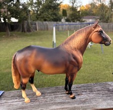 Rare 2002 Breyer Brandywine Fall Show Special Run Chestnut Adios picture