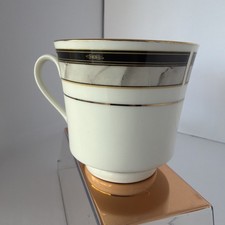 Majesty Fine China Bellvue 8424 Teacup REPLACEMENT Piece Marble Gold picture