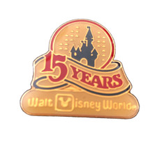 Vintage 1986 WALT DISNEY WORLD Pin 15 Years MAGIC KINGDOM RETIRED Brooch picture
