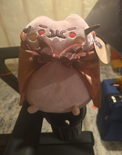Pusheen Vampurr Vampire Plush 2019 GUND Light Up Eyes Rare tagged Halloween picture