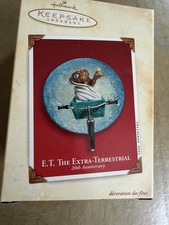 2002 Hallmark Ornament E.T. The Extra-Terrestrial 20th Anniversary NIB SEALED picture