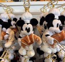 2026 Disney Bakery Chef Mickey Plush Keychain With Croissant Plush Bag Charm NEW picture