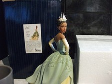 DISNEY SHOWCASE TIANA FIGURINE 6005687 MINT IN BOX picture