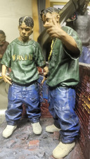 KRIS KROSS Hip Hip ICONS Street ScenePeople Figurine Diorama Painted picture