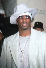 Sean Puffy Combs at the VH1 Vogue Fashion Awards at the Armory Old Photo picture