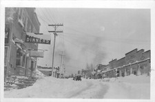 1930s Weed California Winter Snow scene auto Siskiyou Postcard RPPC 25-456 picture