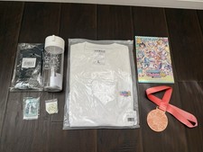 Hololive Cheer Up in USA Marathon Merchandise Set - Medal, Shirt, Socks, Bottle picture