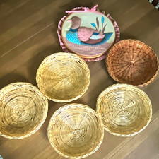Vintage 3 Round Woven Wicker Baskets w/Lids & Beige/Brown one duck pattern  picture