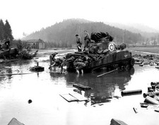 B&W WW2 Photo WWII M4 Sherman Tank Stuck in Mud US Army World War Two Armor  picture